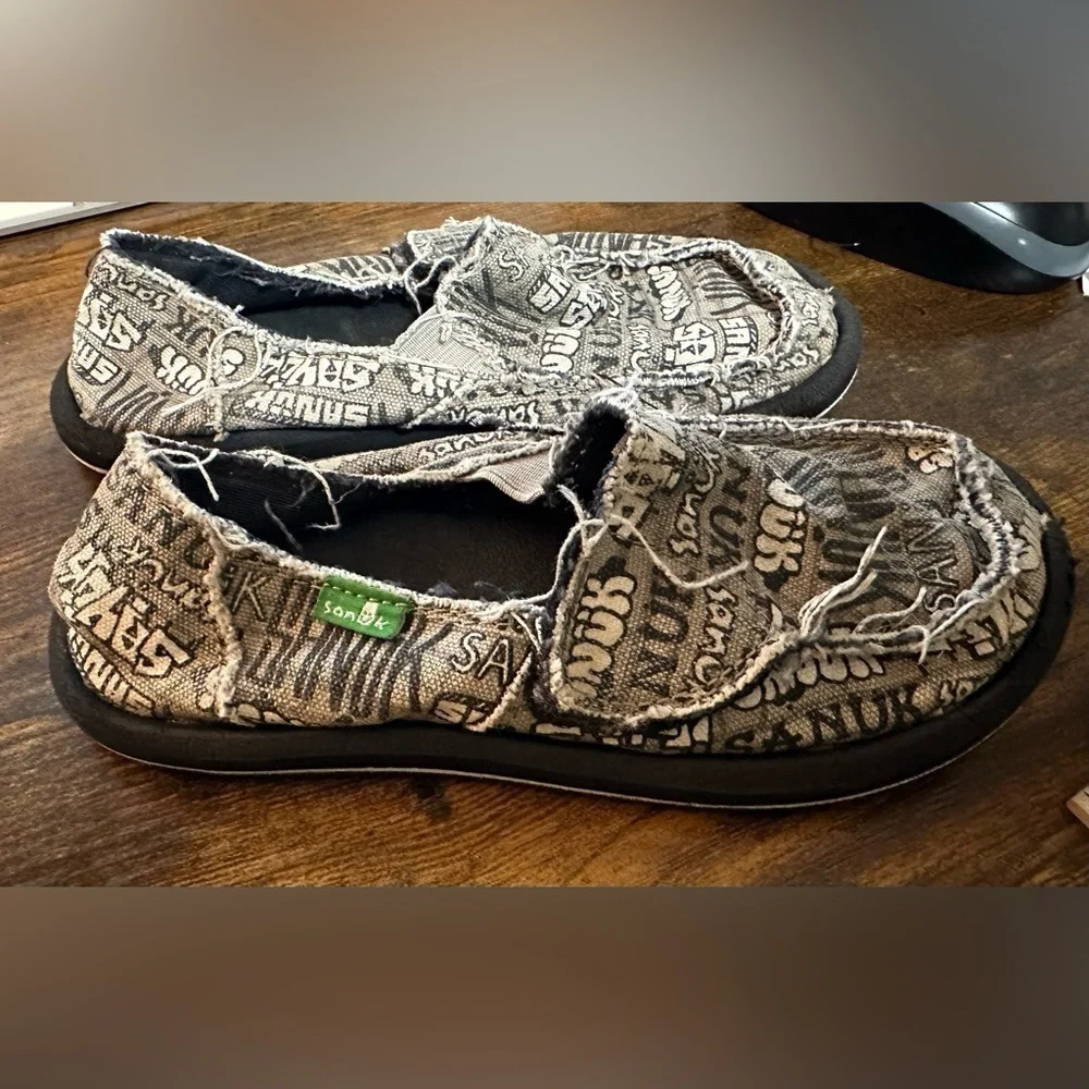 Sanuk Kids Sidewalk Surfers Vagabond Shoes Size 12